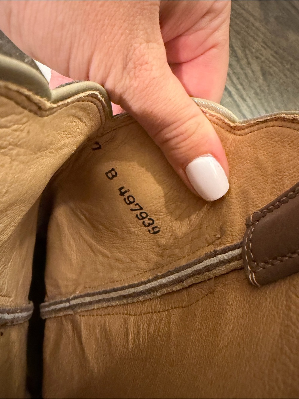 Lucchese Tan Leather Pointed-Toe Heeled Boots - Picture 3 of 5